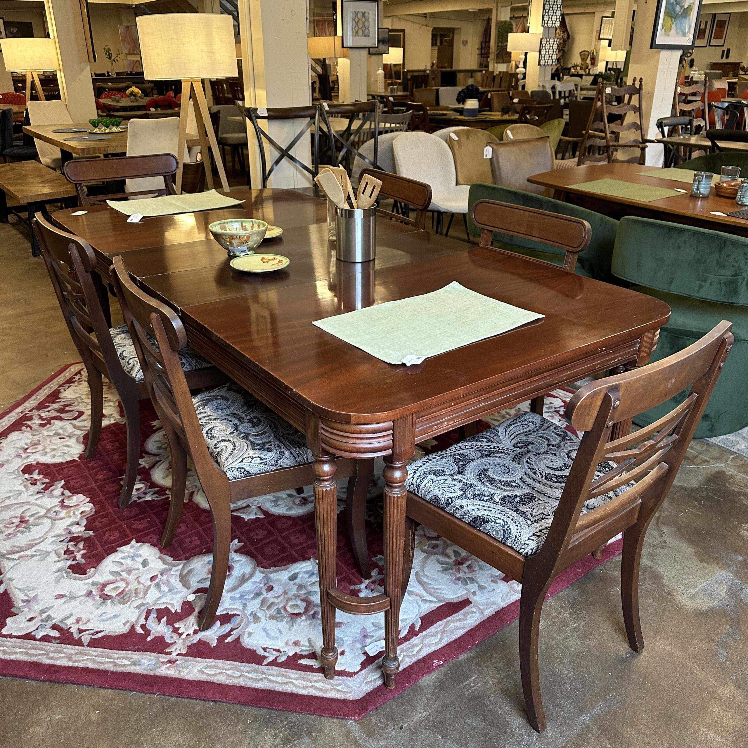 Leaflet dining table discount